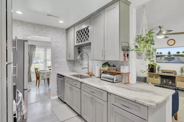 Summerville, SC 29486,105 Coney Ct