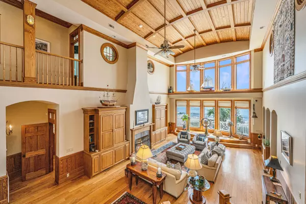 Edisto Beach, SC 29438,1408 Palmetto Blvd