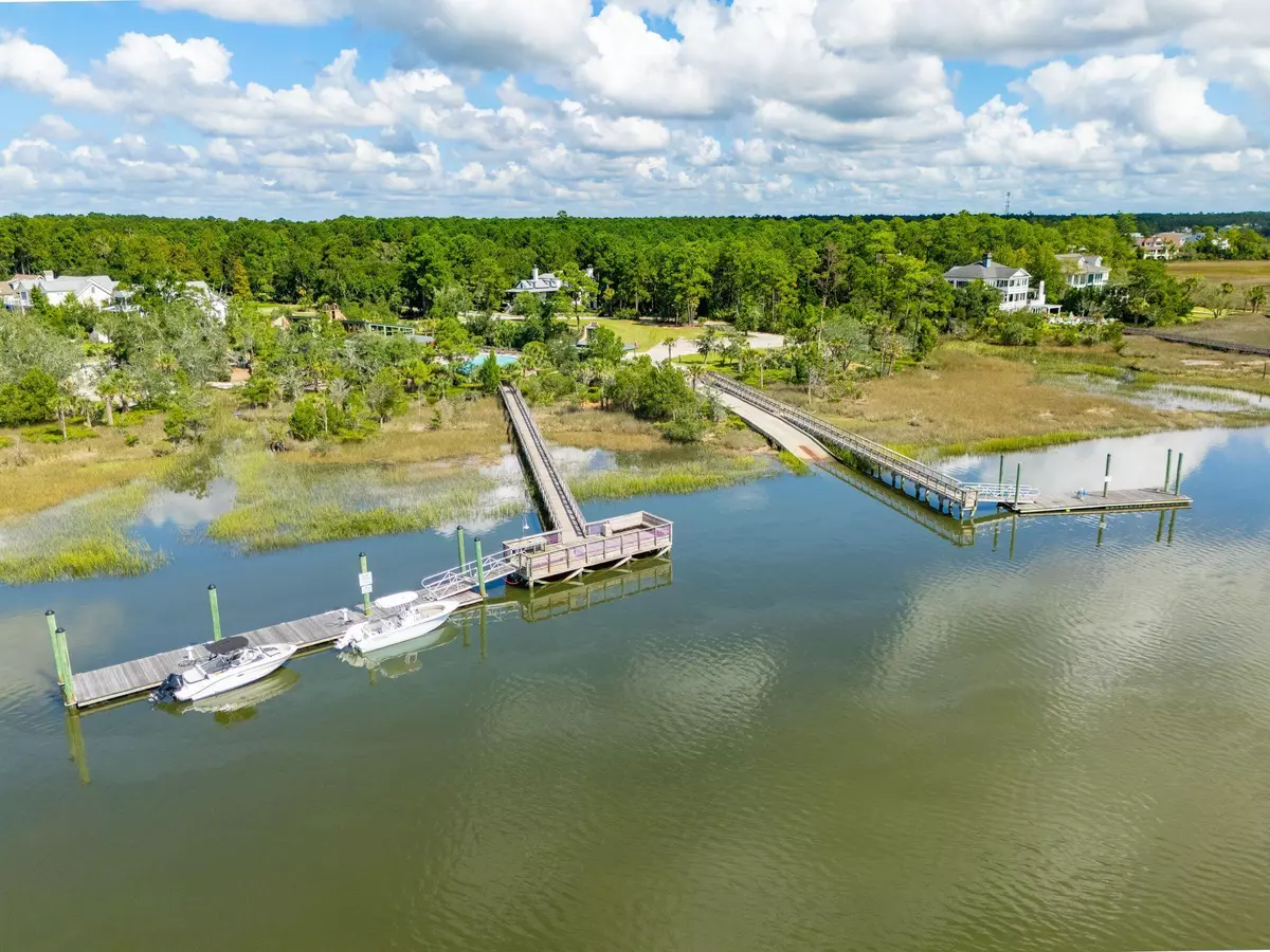 Charleston, SC 29492,Address not disclosed