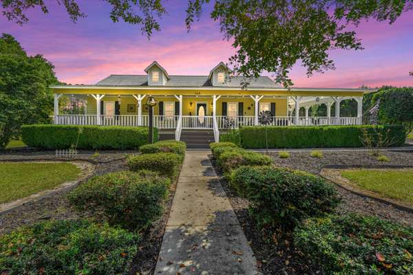 135 Rose Hill Ln, Ridgeville, SC 29472