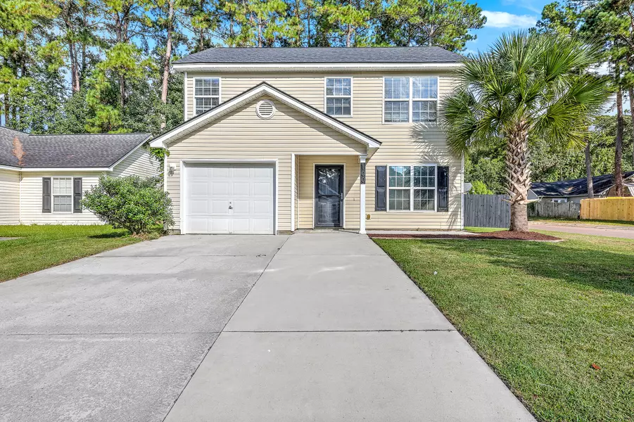 100 Bainsbury Ln, Summerville, SC 29483