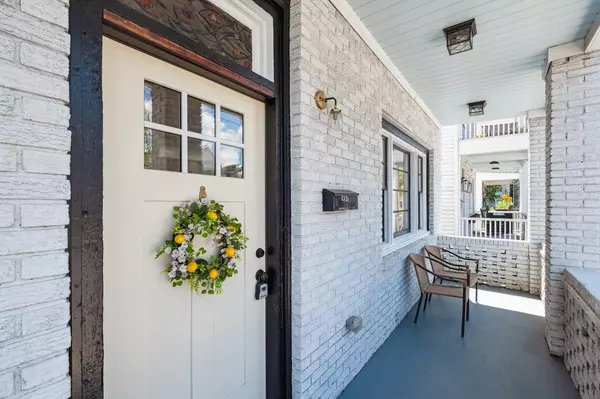 Charleston, SC 29403,272 Coming St #C