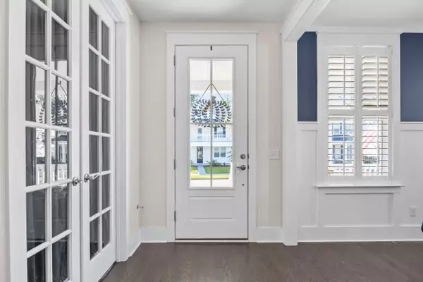 Summerville, SC 29483,236 Oak View Way