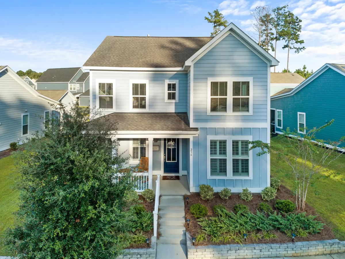 Summerville, SC 29483,236 Oak View Way