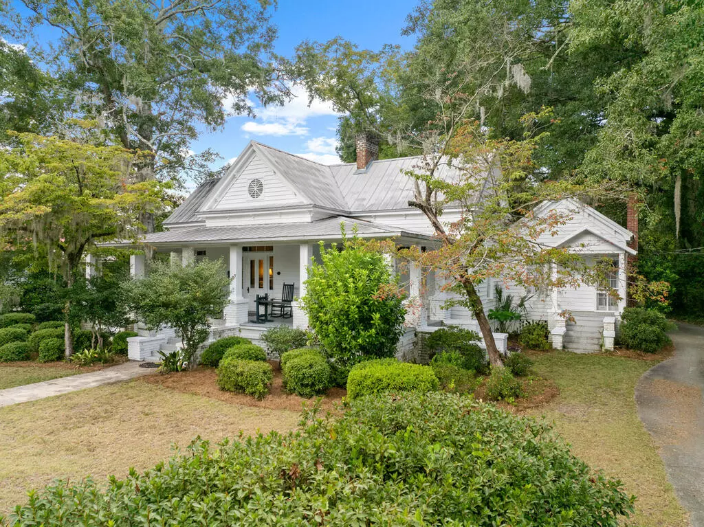 Walterboro, SC 29488,487 Hampton St