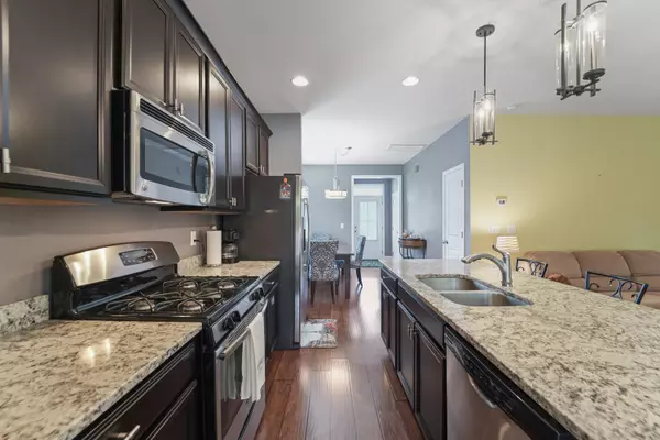 Summerville, SC 29483,1800 Poplar Grove Pl