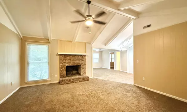 North Charleston, SC 29418,4332 Cheviot Dr