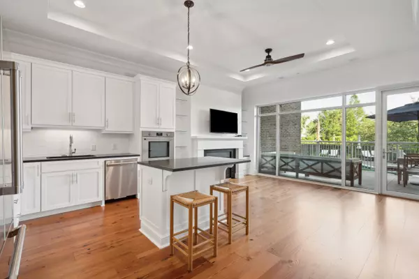 155 Wingo Way #413, Mount Pleasant, SC 29464