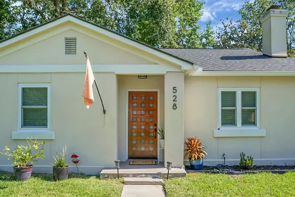 528 Parkwood Estates Dr, Charleston, SC 29407