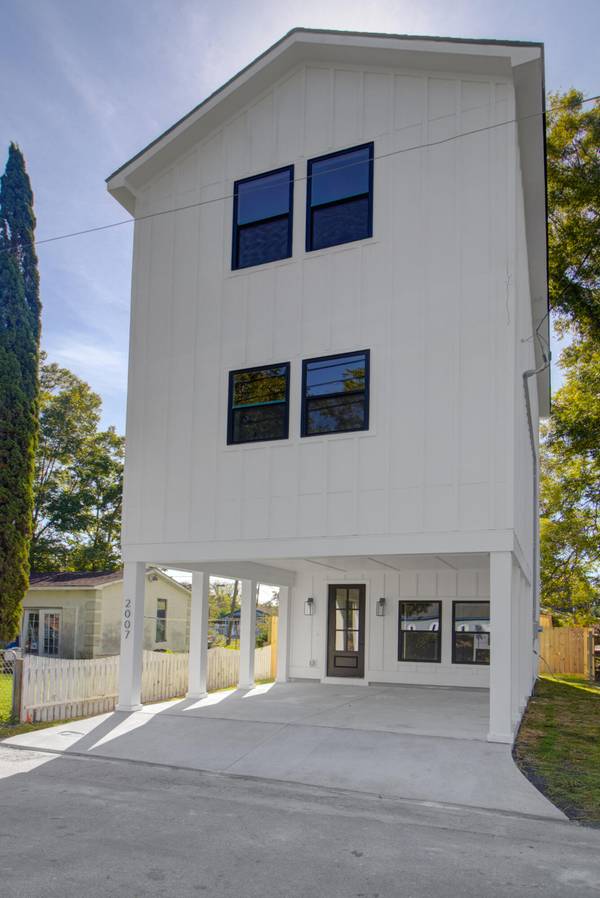 2007 Arbutus Ave, North Charleston, SC 29405
