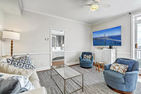 Charleston, SC 29401,1 King St #601