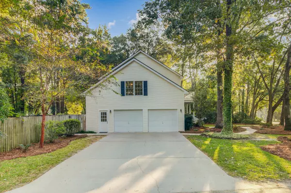 Summerville, SC 29483,716 Simmons Ave