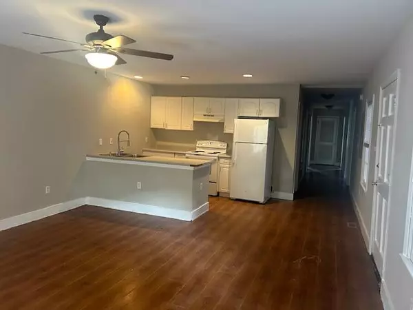 Charleston, SC 29403,69 Bogard St #A