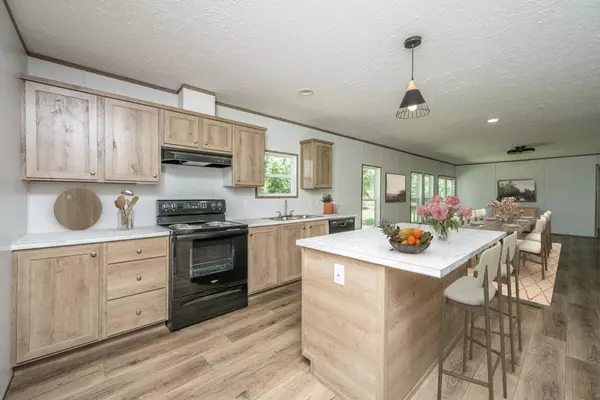 Saint Stephen, SC 29479,606 Rabbitpatch Ln