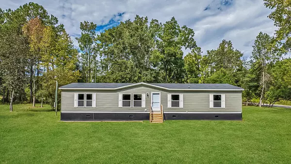 606 Rabbitpatch Ln, Saint Stephen, SC 29479