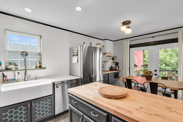 1588 Terns Nest Rd, Charleston, SC 29412