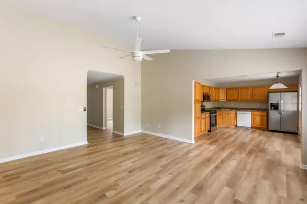 Hanahan, SC 29410,7249 Sweetgrass Blvd