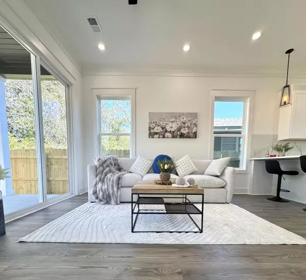 North Charleston, SC 29405,2012 Forest Ave