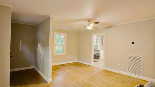 Walterboro, SC 29488,109 Bishop St