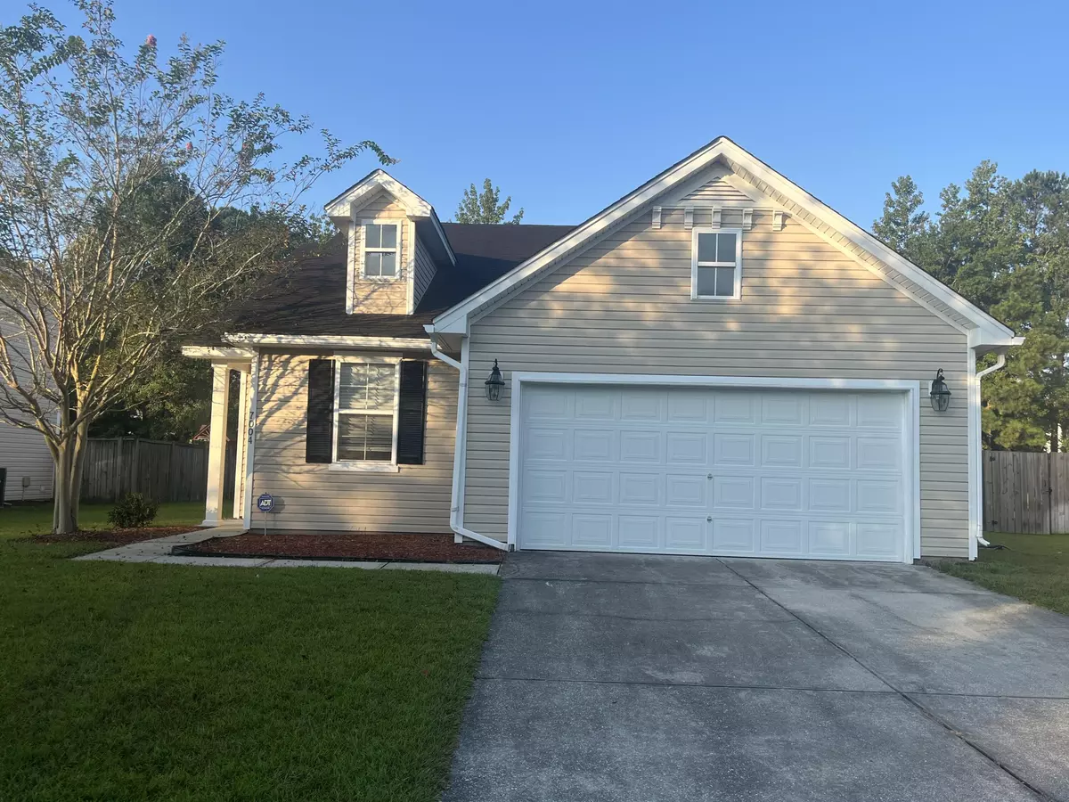 Hanahan, SC 29410,7004 Lanier St