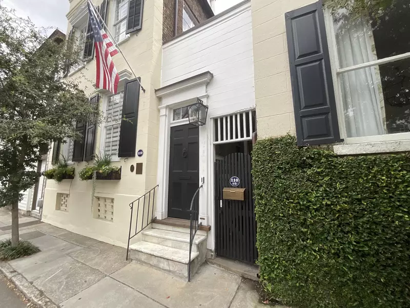 110 1/2 King St, Charleston, SC 29401