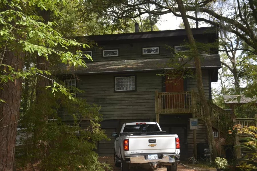 1042 Highway 174, Edisto Island, SC 29438