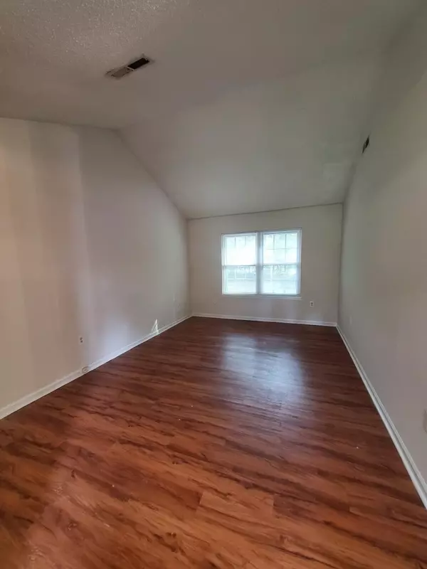 Goose Creek, SC 29445,67 Burnt Mills Rd