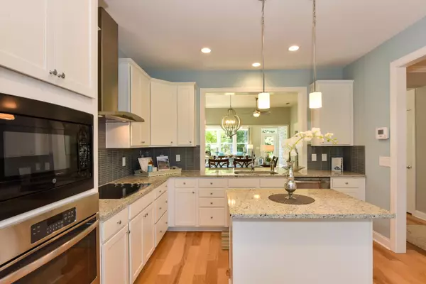 Summerville, SC 29483,471 Hundred Oaks Pkwy