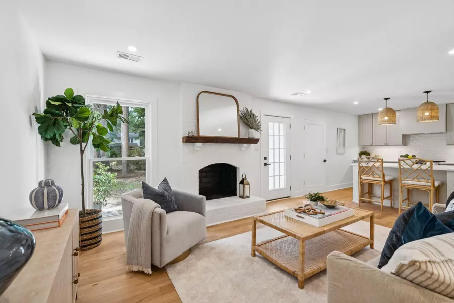 116 Runnymede Ln, Summerville, SC 29485