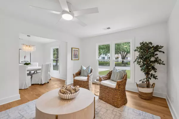 Summerville, SC 29485,116 Runnymede Ln