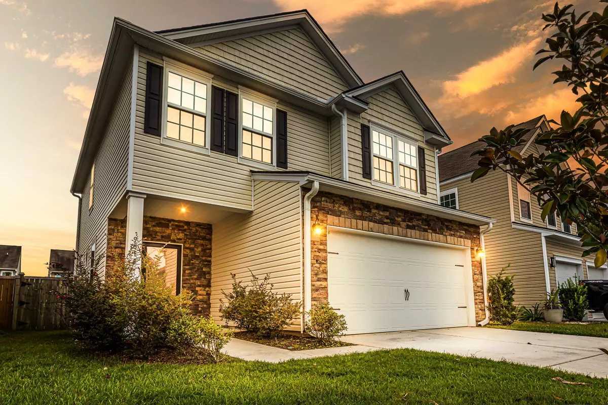 Ladson, SC 29456,9814 Lone Cypress Ln