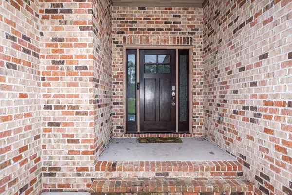 Ravenel, SC 29470,5751 Old Jacksonboro Rd