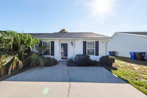 1322 Pinnacle Ln, Charleston, SC 29412