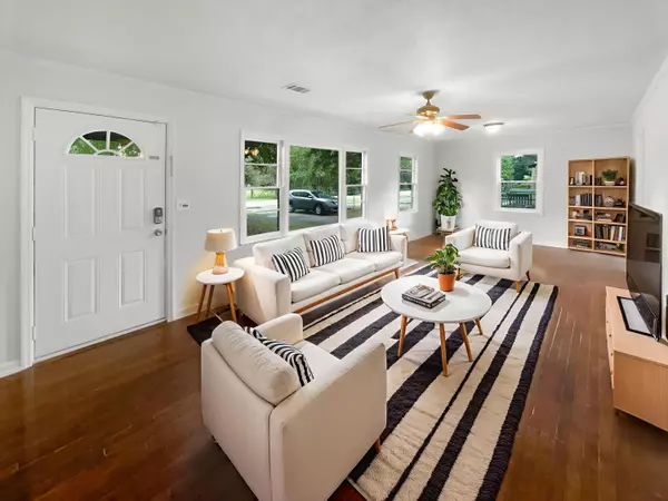 Summerville, SC 29483,302 Embassy Dr