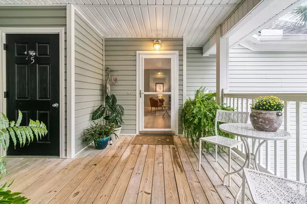 Charleston, SC 29414,1306 Grove Park Dr