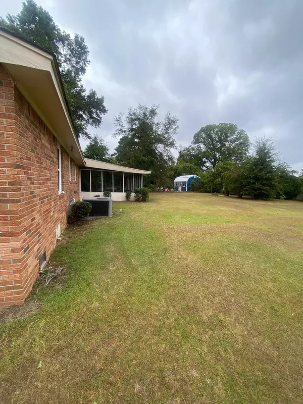 Orangeburg, SC 29115,507 SW Mimosa Dr