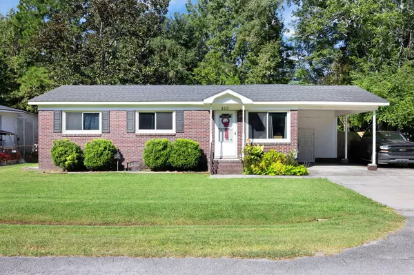 423 Jean Wells Dr, Goose Creek, SC 29445