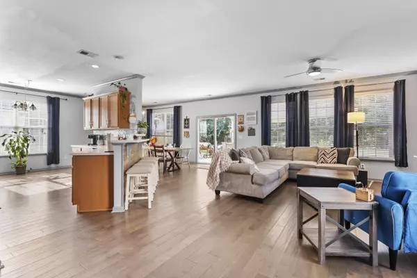 Summerville, SC 29485,242 Medford Dr