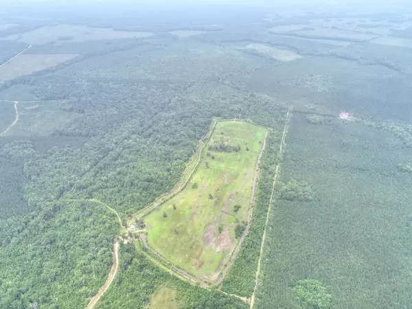 Pinopolis, SC 29469,909 Getaway Ln