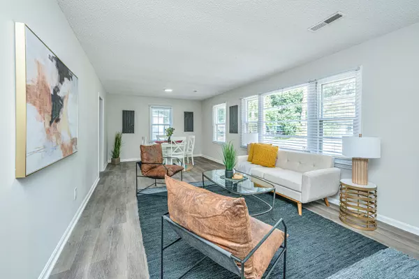 North Charleston, SC 29420,17 Stratton Dr