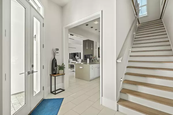 Mount Pleasant, SC 29464,105 May Ln