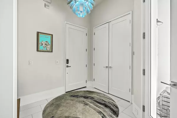 Mount Pleasant, SC 29464,105 May Ln