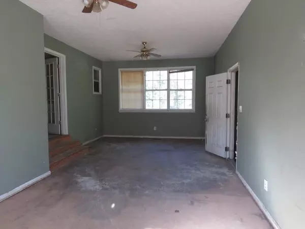 Aiken, SC 29805,2950 N Columbia Hwy