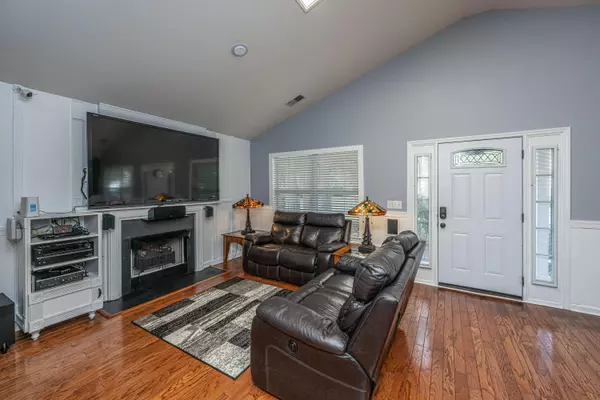 Summerville, SC 29485,9020 Greenbriar Dr