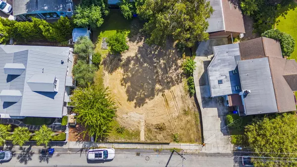 Mount Pleasant, SC 29464,303 Hibben St