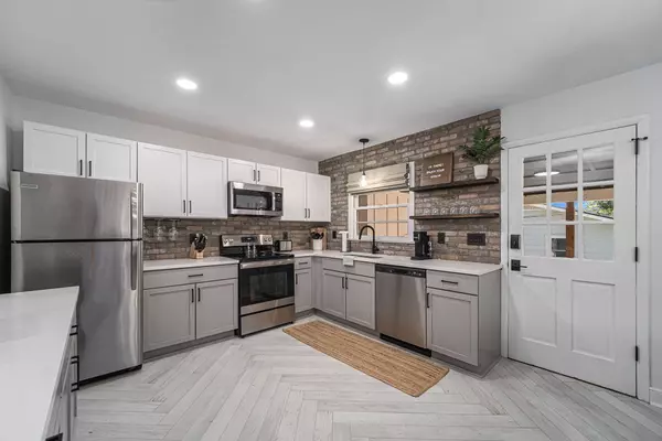 North Charleston, SC 29405,5050 Pittman St