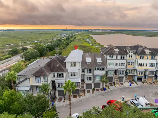 Mount Pleasant, SC 29464,985 Cove Bay Ln