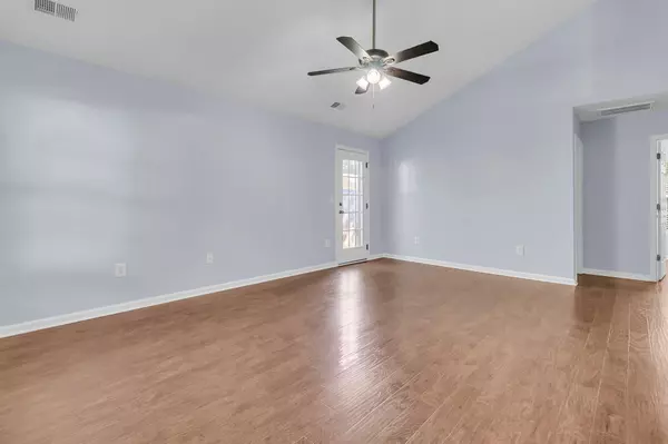 Summerville, SC 29483,207 Bainsbury Ln