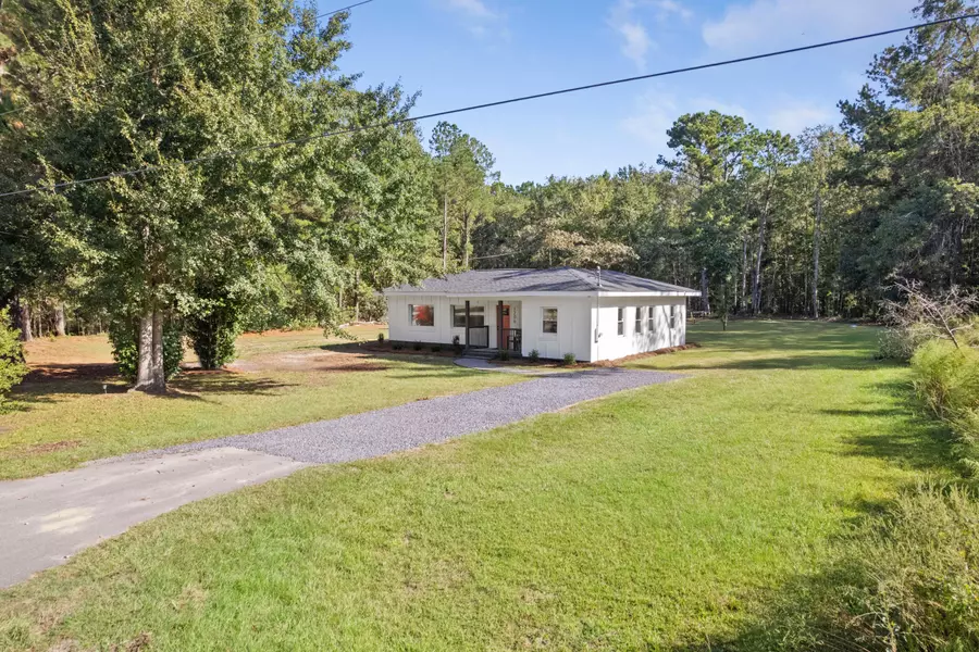 1206 Tibwin Rd, Mcclellanville, SC 29458