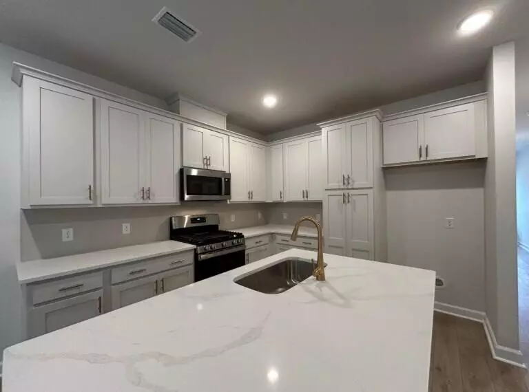 Summerville, SC 29486,944 Dusk Dr